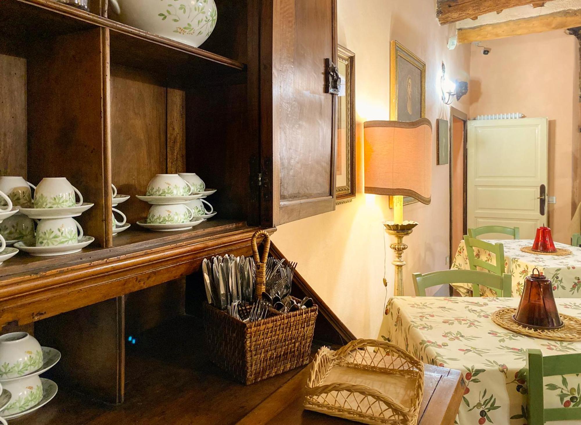 Antica Dimora Leones Bed and Breakfast Palaia Εξωτερικό φωτογραφία