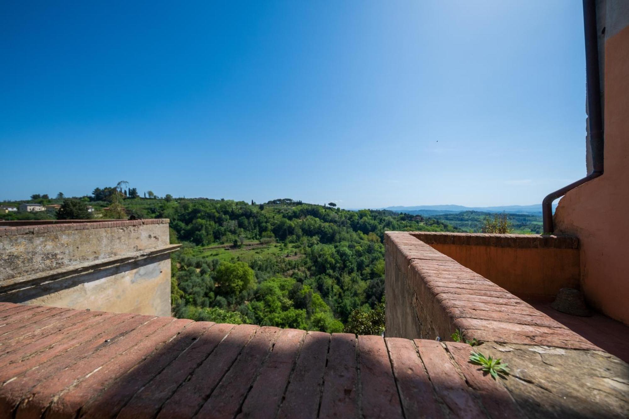 Antica Dimora Leones Bed and Breakfast Palaia Εξωτερικό φωτογραφία